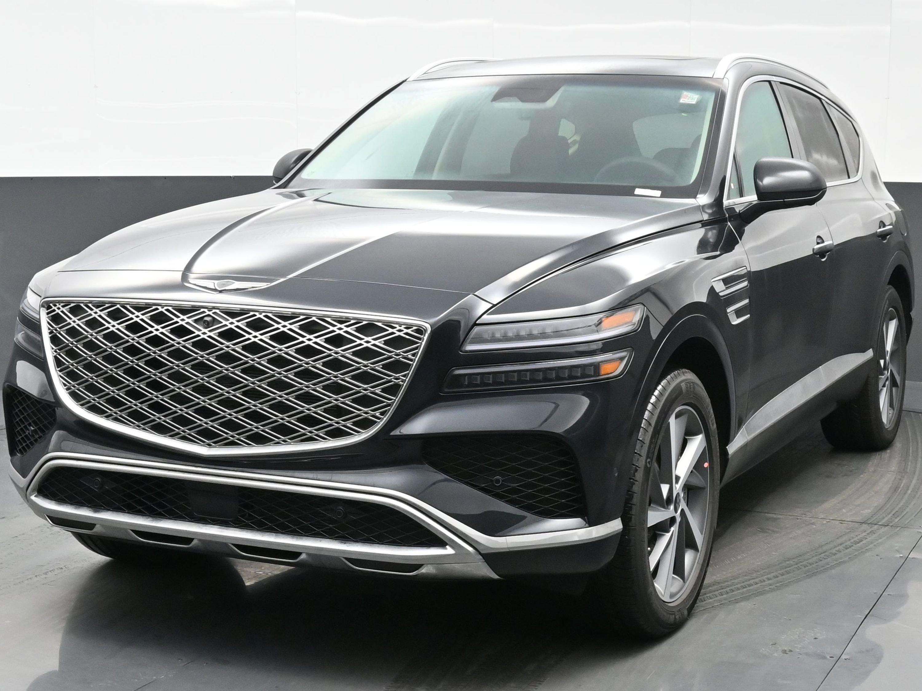 New 2025 Genesis GV80 2.5T Advanced