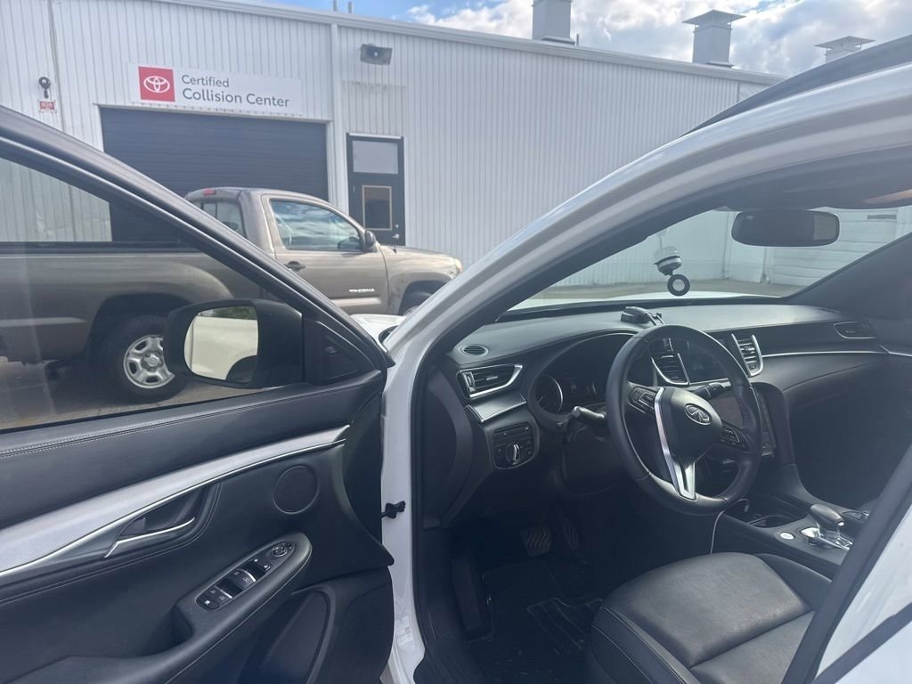 Used 2022 INFINITI QX55 Luxe w/ Cargo Package AWD/4WD image 21