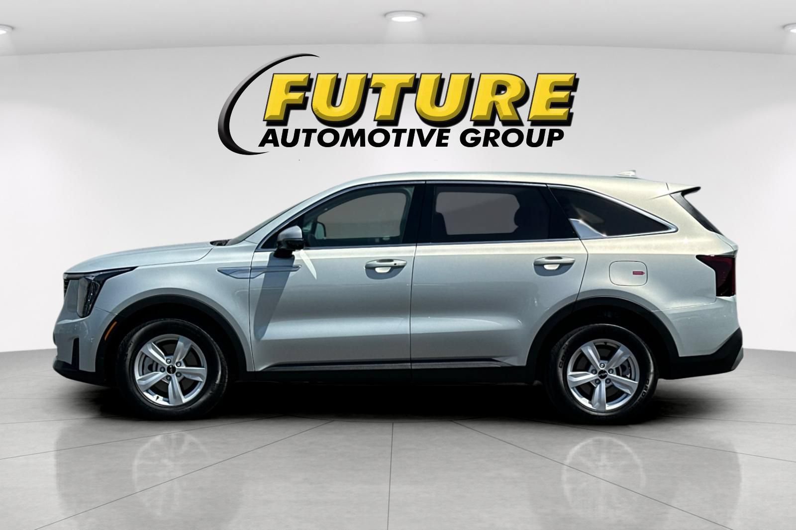 Certified 2026 Kia Sorento LX FWD image 7