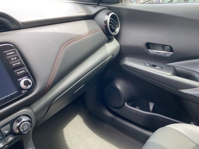 Certified 2023 Nissan Kicks SR w/ SR Premium Package FWD image 16