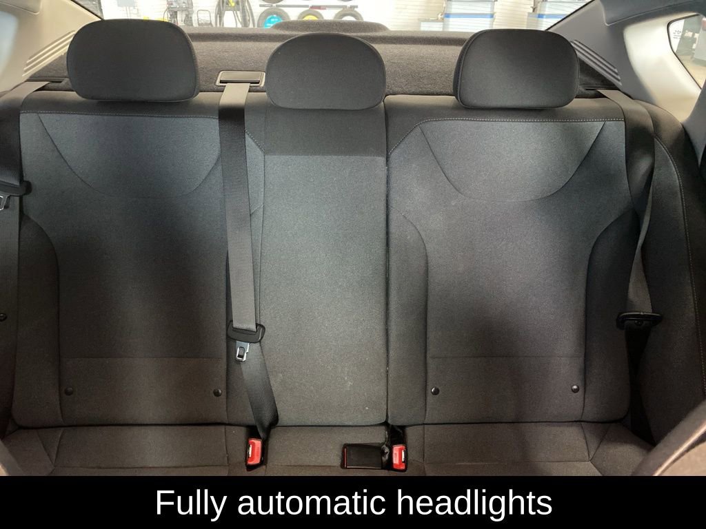 Used 2025 Kia K4 LXS image 12