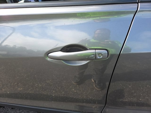 Used 2019 Nissan Kicks SV FWD image 33