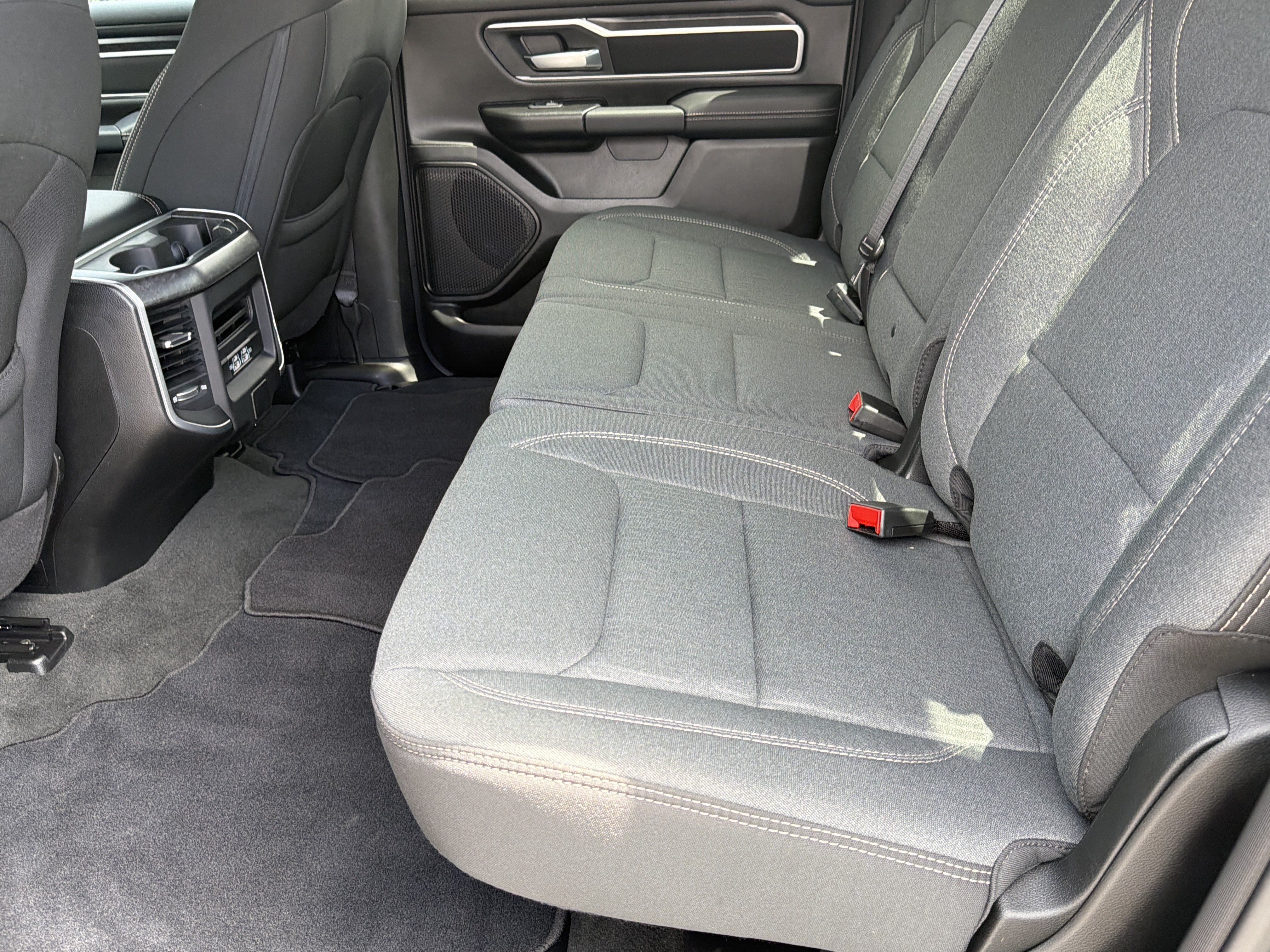 Used 2023 RAM 1500 Big Horn AWD/4WD image 24