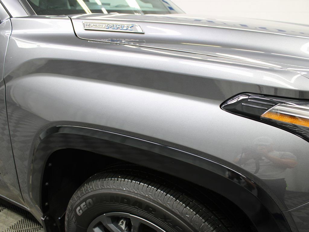 Used 2025 Toyota Sequoia Platinum image 31