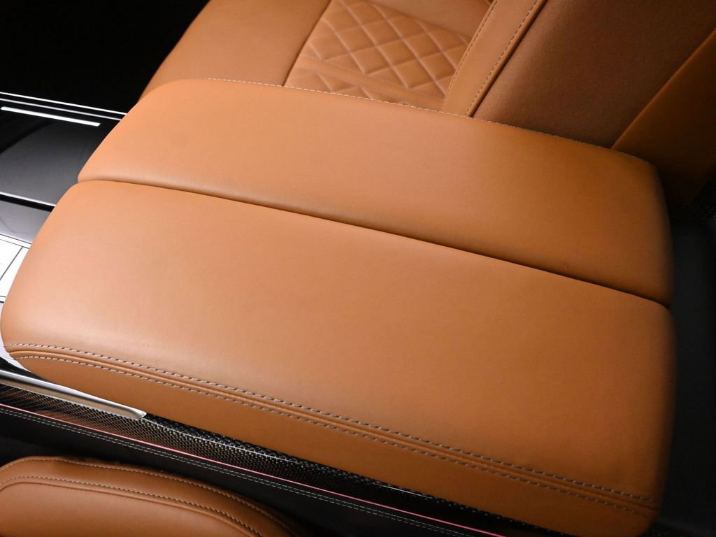 Used 2023 Audi S8 w/ S8 Comfort Plus Package image 39