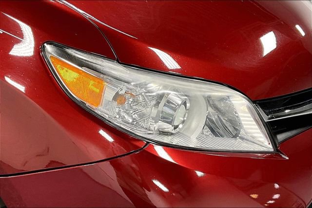 Used 2020 Toyota Sienna LE AWD/4WD image 29