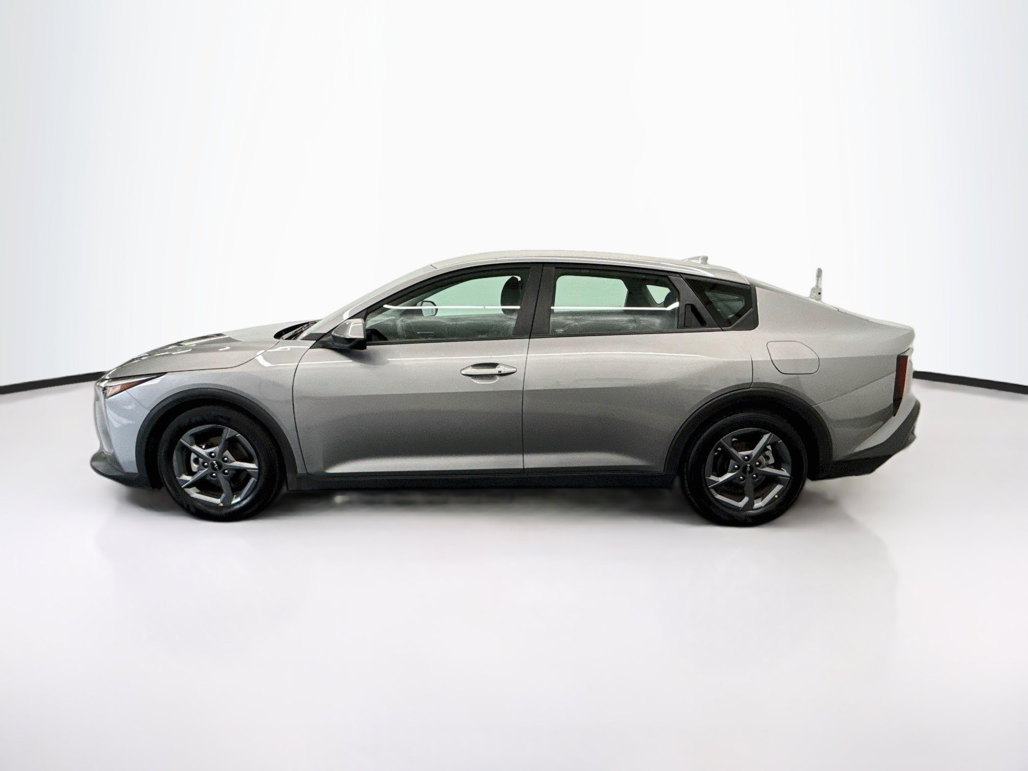 Used 2025 Kia K4 FWD image 4