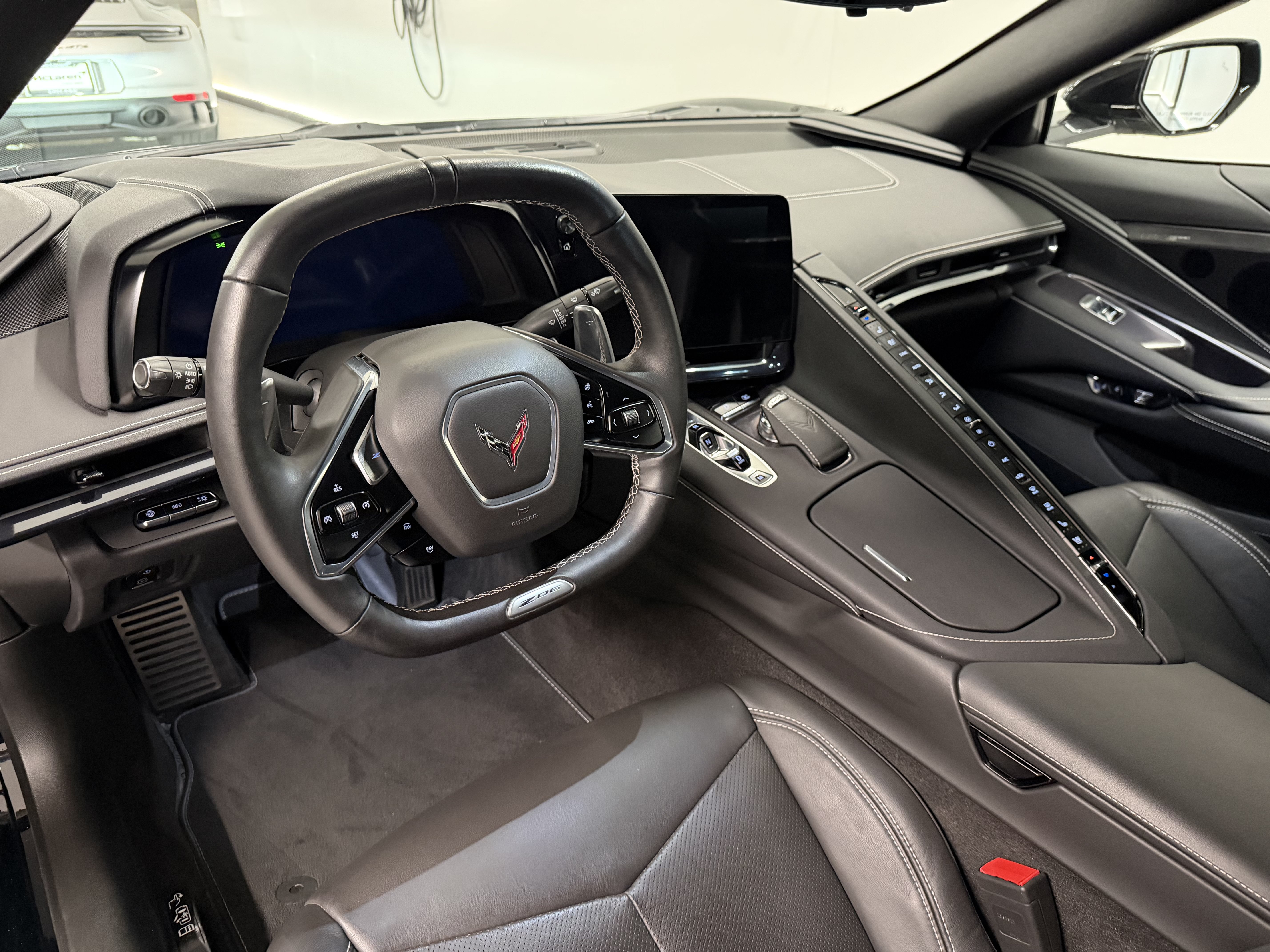 Used 2023 Chevrolet Corvette Z06 RWD image 17