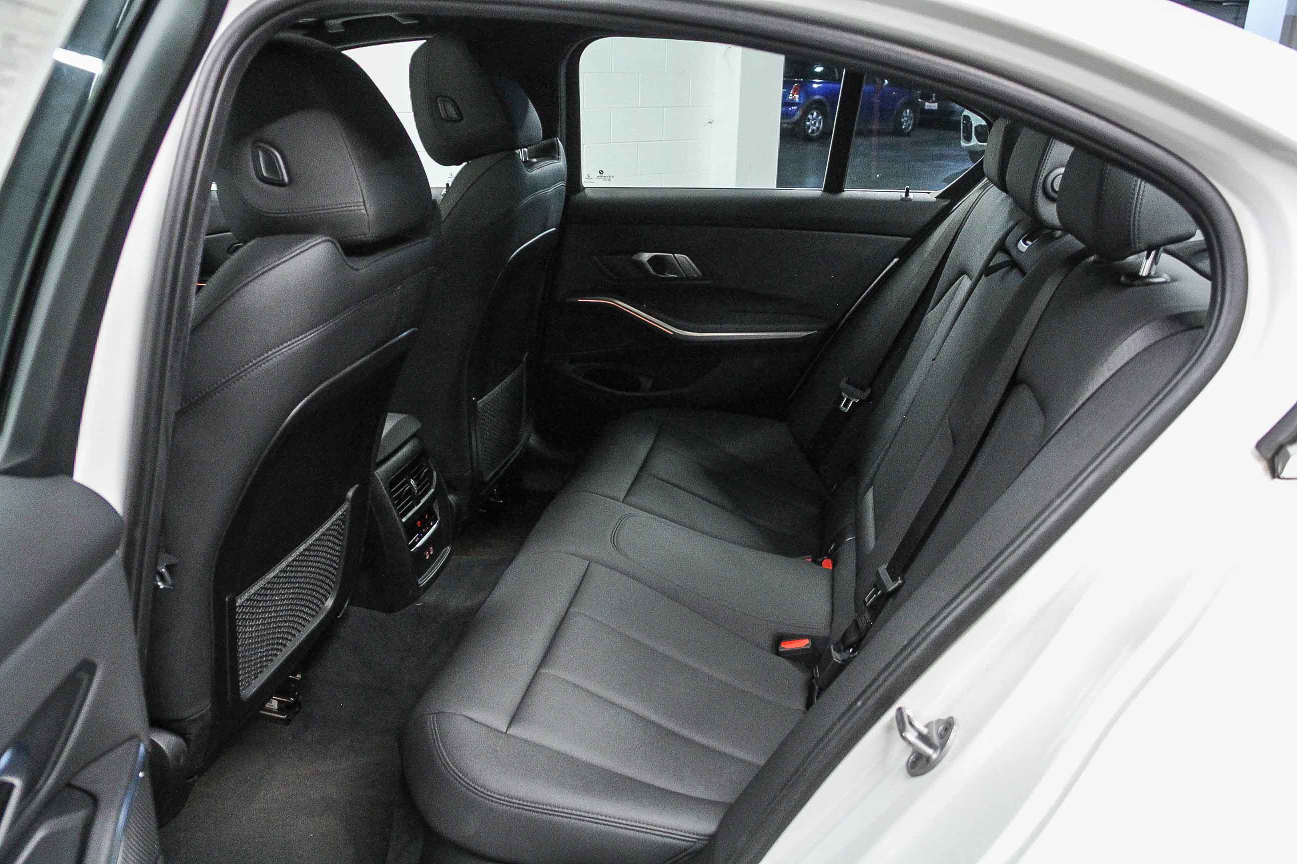 Used 2021 BMW 330i Sedan w/ Convenience Package image 17