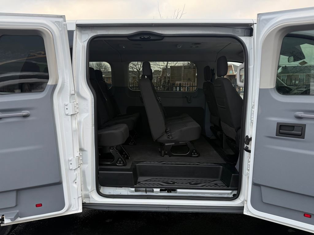 Used 2018 Ford Transit 350 XL image 15