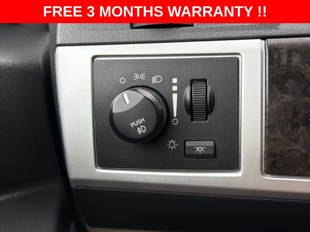 Used 2010 Dodge Grand Caravan Crew w/ Family Value Group FWD image 39