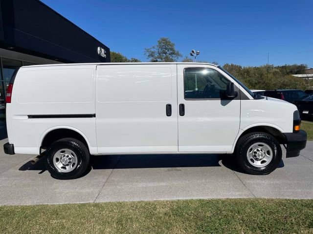 Used 2023 Chevrolet Express 2500 w/ Driver Convenience Package RWD image 8