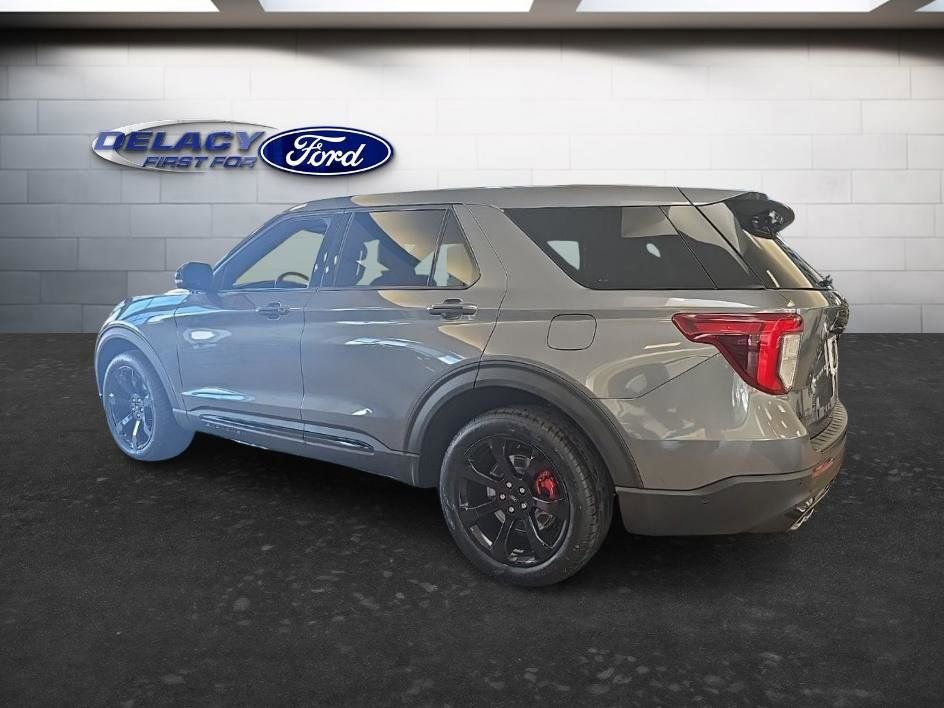 Used 2022 Ford Explorer ST w/ Equipment Group 401A image 3