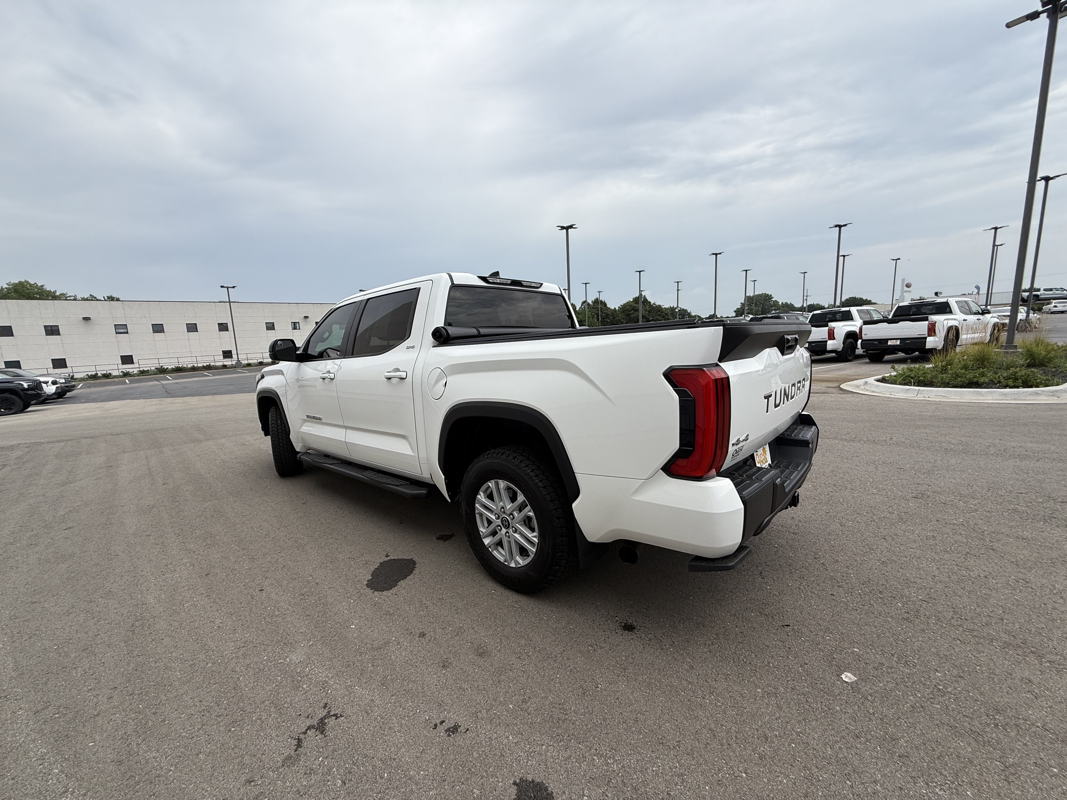 Used 2024 Toyota Tundra SR5 w/ SR5 Premium Package AWD/4WD image 22