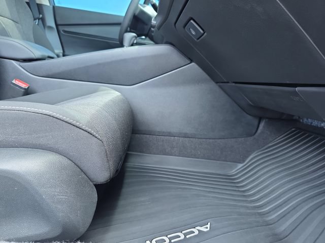 Used 2023 Honda Accord EX image 31