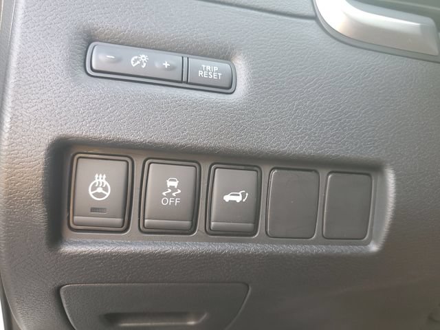 Used 2018 Nissan Murano SL w/ Cargo Package FWD image 25