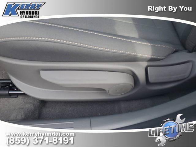 New 2026 Hyundai Elantra Blue image 17