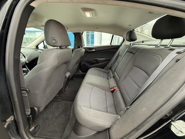 Used 2017 Chevrolet Cruze LT w/ Convenience Package image 22