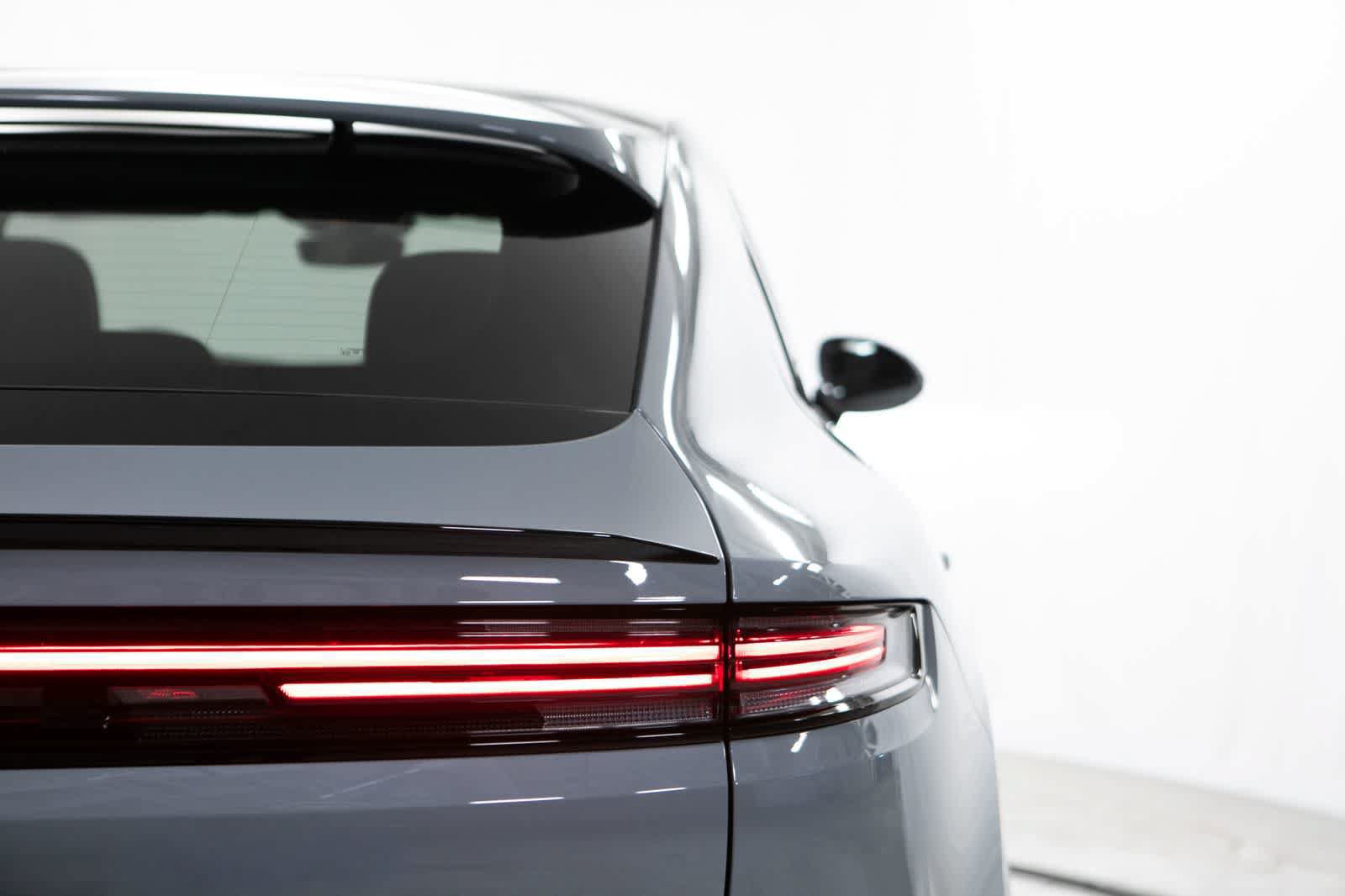 New 2026 Porsche Cayenne Coupe AWD/4WD image 21