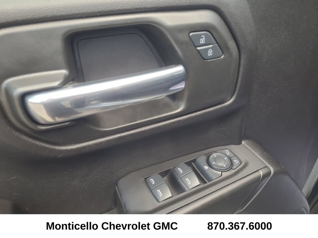 Used 2024 Chevrolet Silverado 1500 Custom RWD image 28