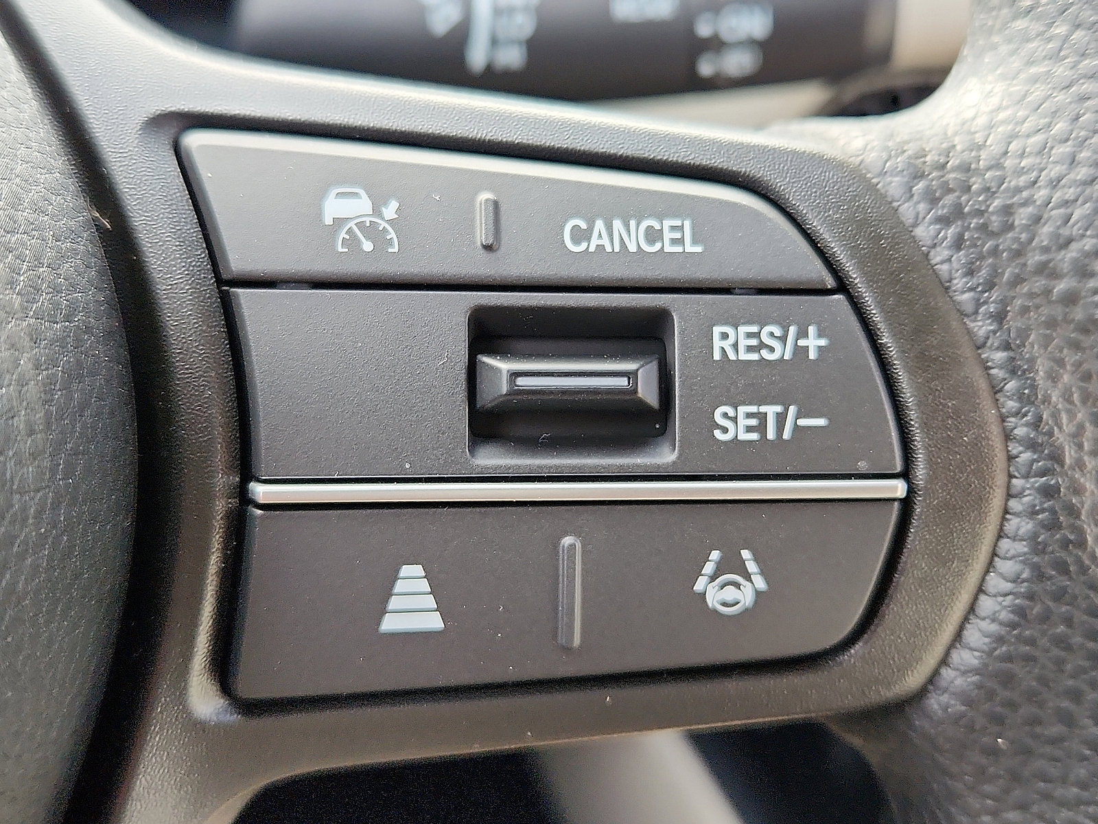 Certified 2026 Honda HR-V LX image 21