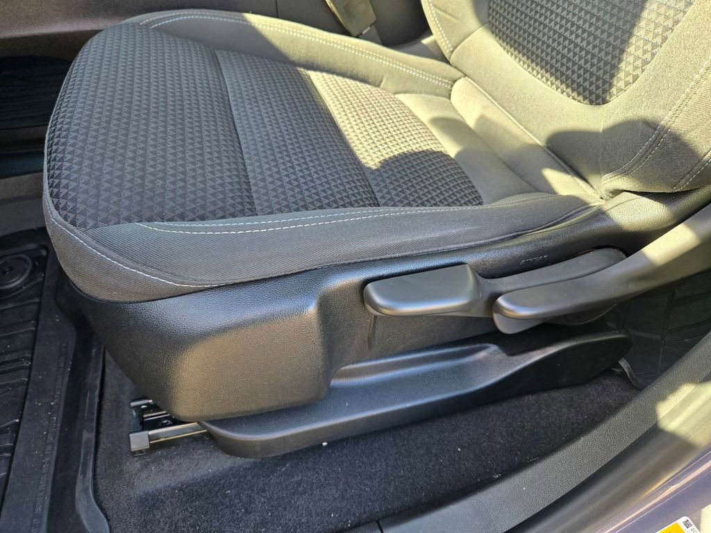 Used 2022 Chevrolet Bolt LT image 11