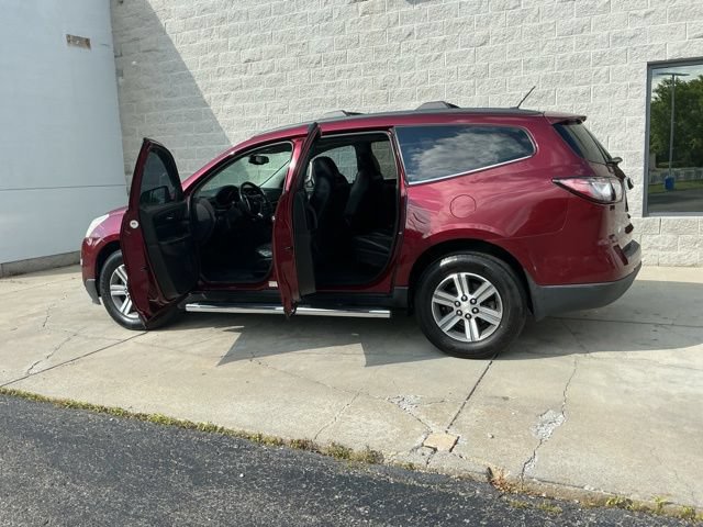 Used 2015 Chevrolet Traverse LT FWD image 14