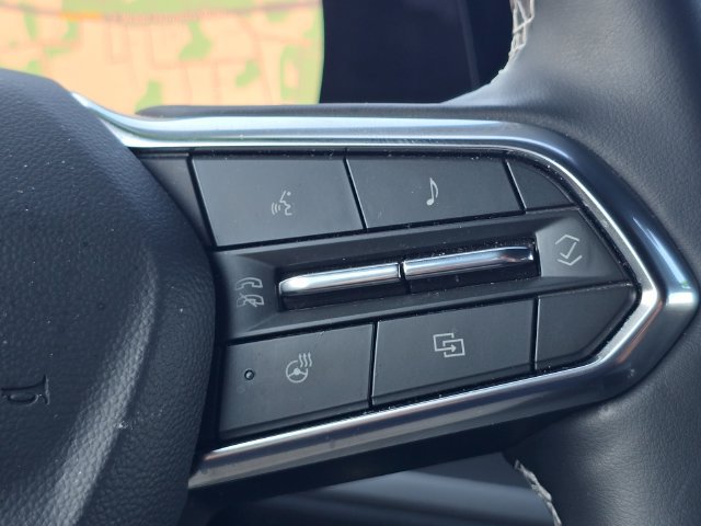 Used 2025 Chevrolet Traverse LT FWD image 22