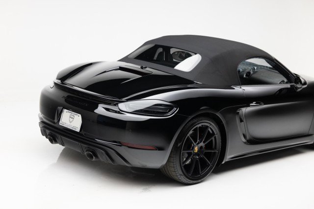Used 2022 Porsche 718 Boxster GTS image 35