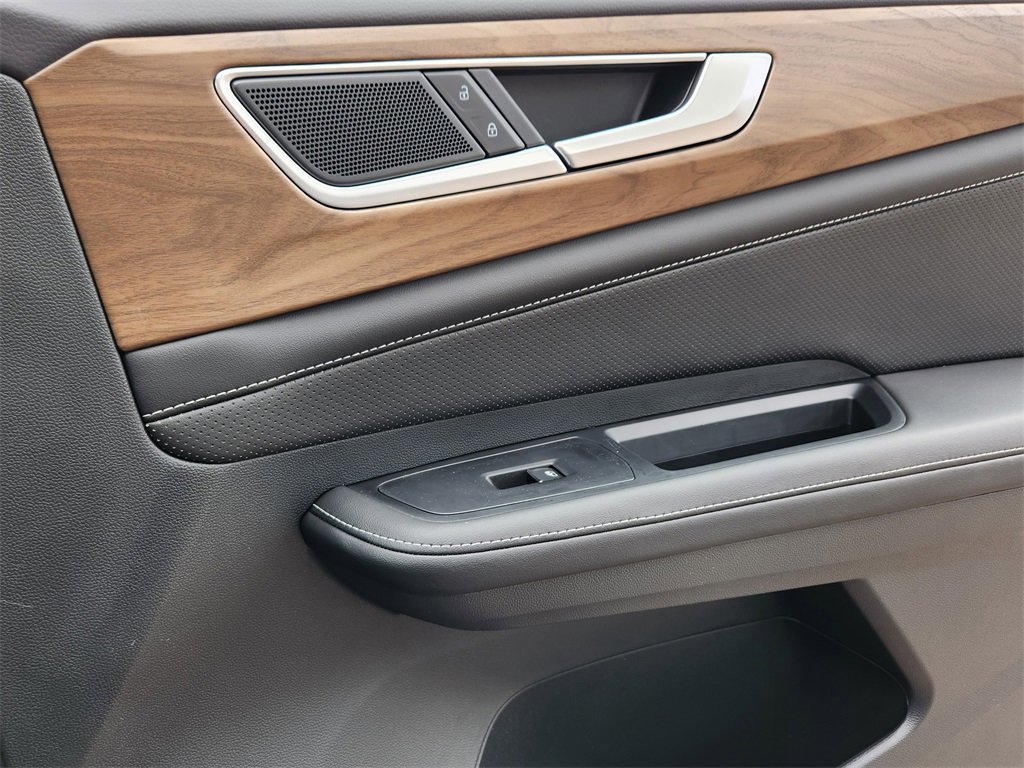 New 2025 Volkswagen Atlas SE image 17