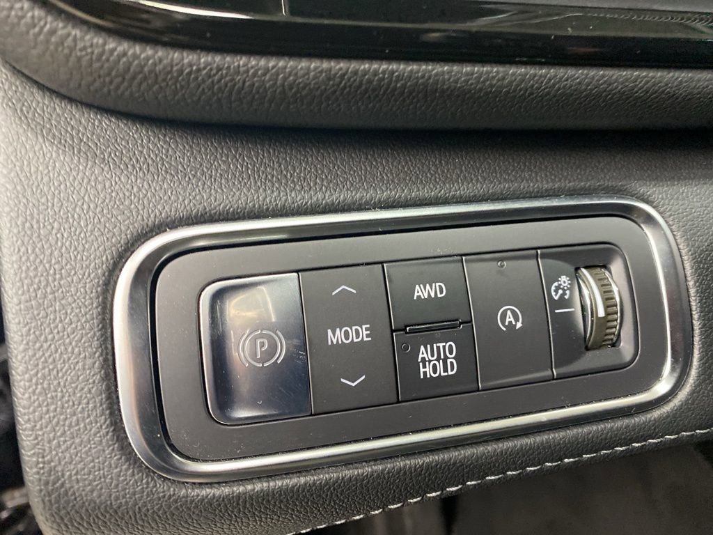 Used 2025 Buick Enclave Preferred image 28