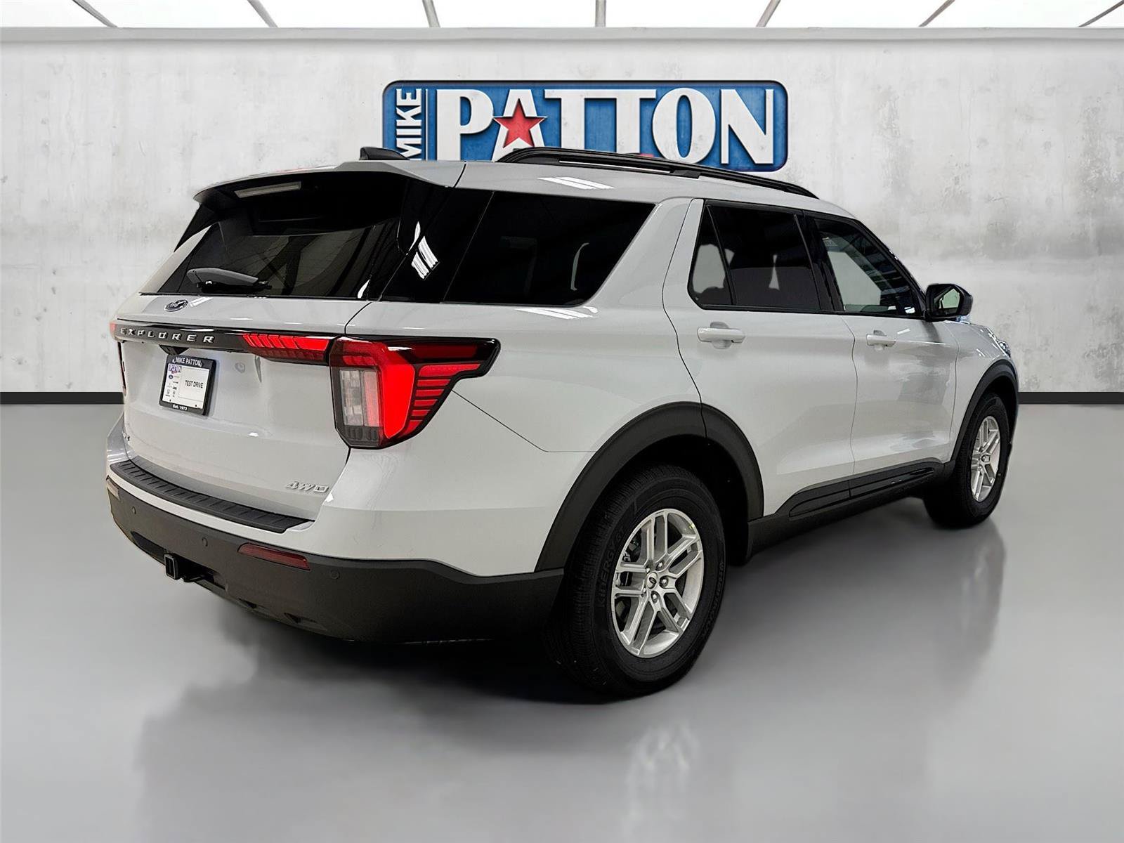 New 2026 Ford Explorer Active AWD/4WD image 7