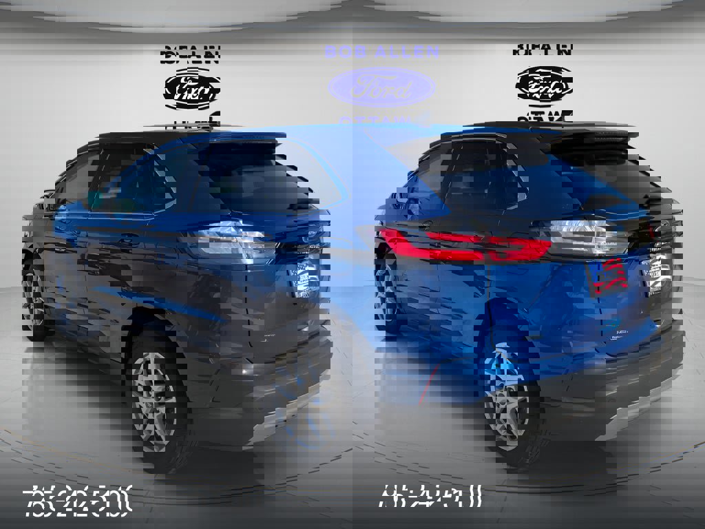 Used 2022 Ford Edge SEL w/ Convenience Package image 3