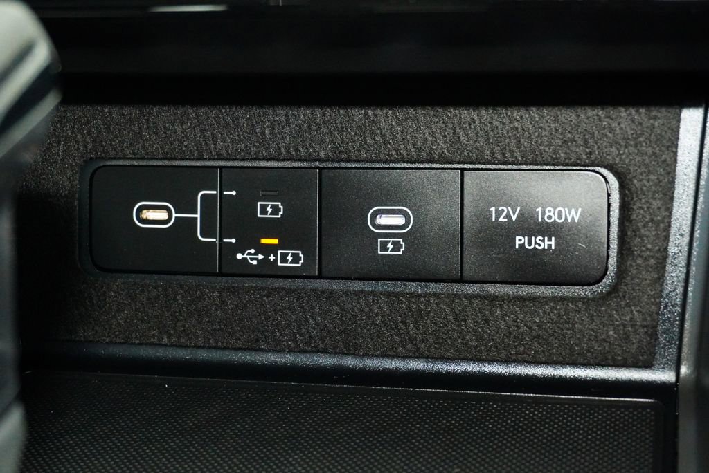 Used 2025 Hyundai Sonata SE image 13