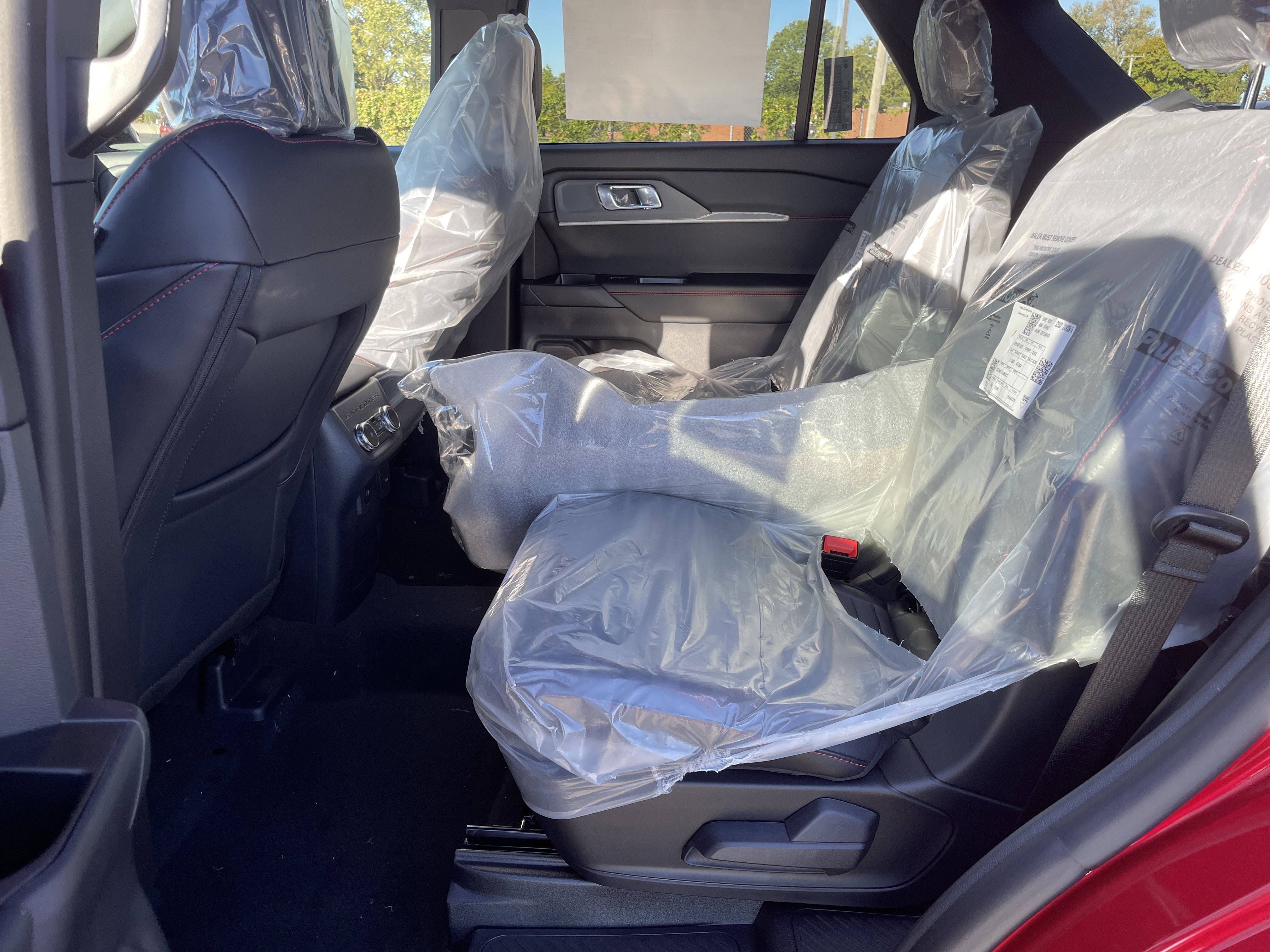 New 2026 Ford Explorer ST-Line image 12