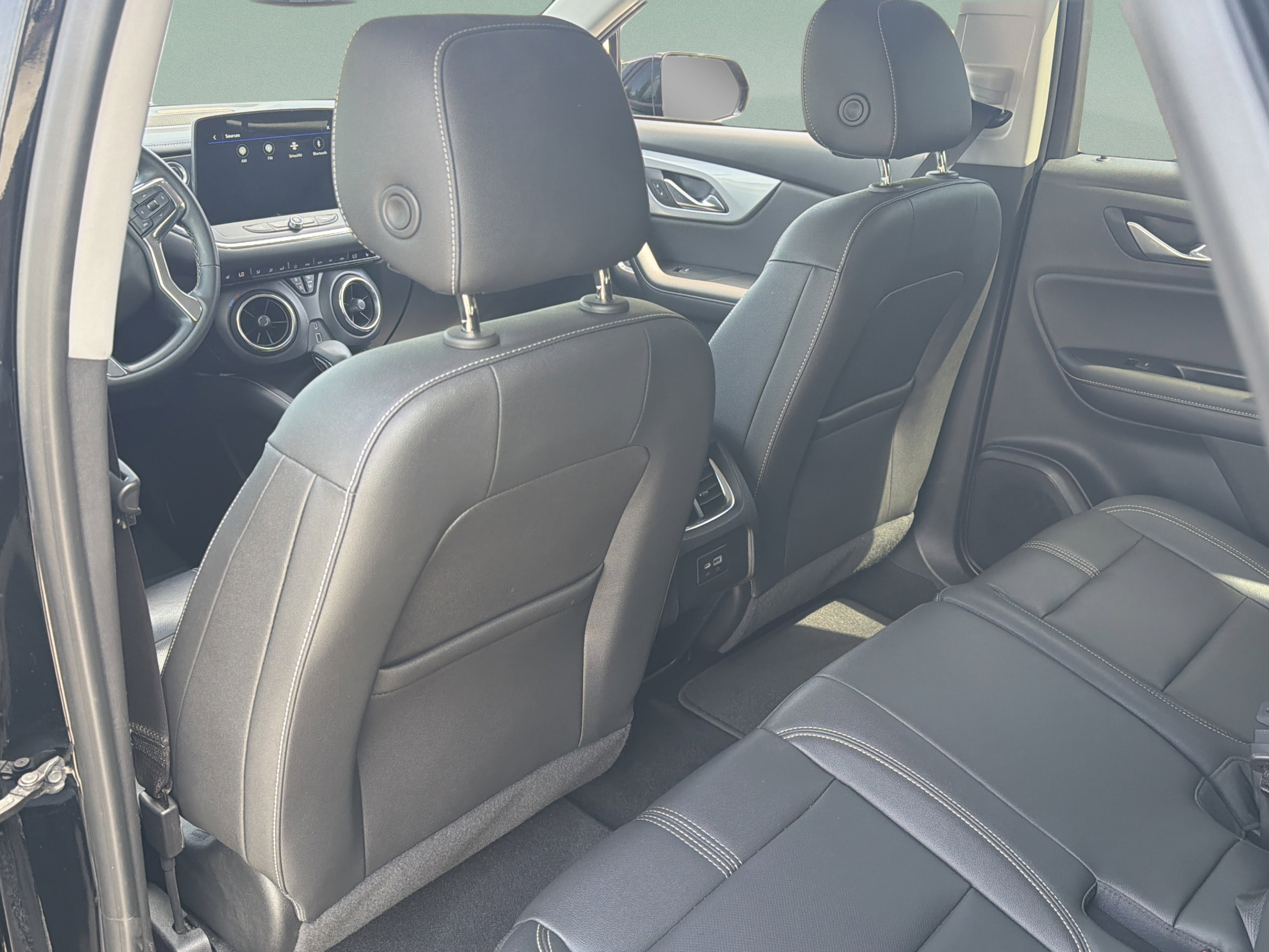 Used 2023 Chevrolet Blazer LT FWD image 30