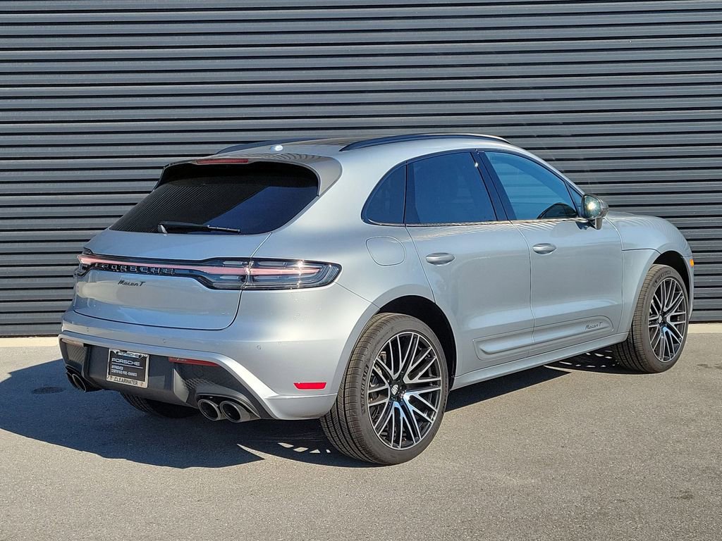 Certified 2025 Porsche Macan Turbo image 7