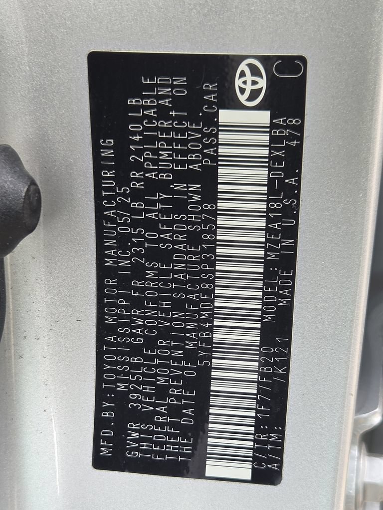 Used 2025 Toyota Corolla LE FWD image 29