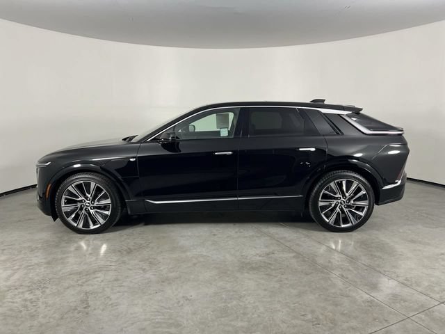 Used 2026 Cadillac Lyriq Signature Luxury w/ Nappa Leather Package AWD/4WD image 5
