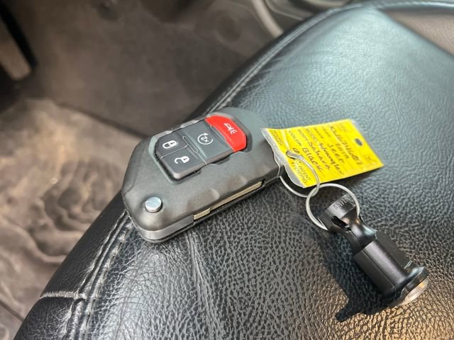 Used 2019 Jeep Wrangler Unlimited Sahara image 31