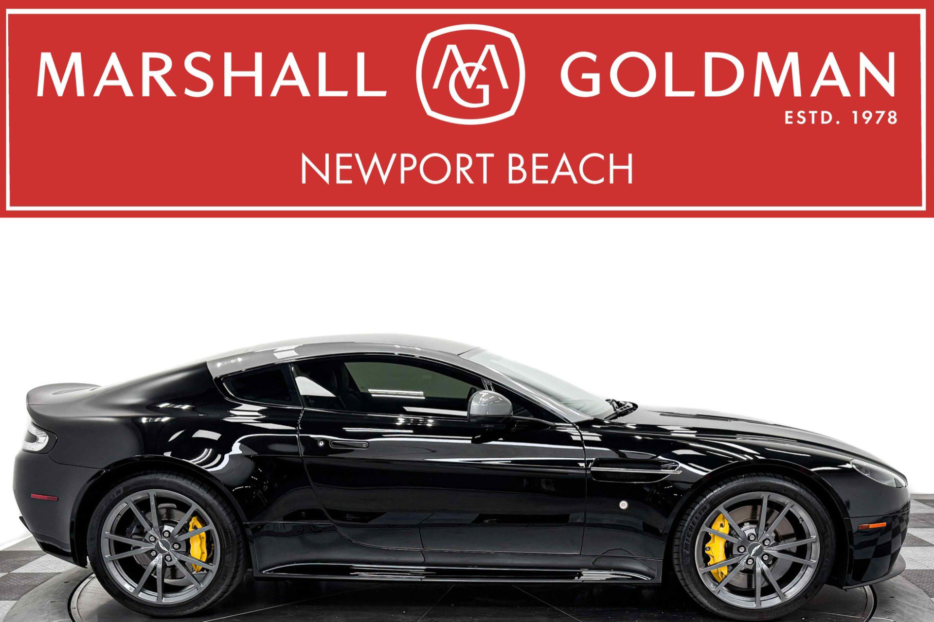 Used 2015 Aston Martin V8 Vantage GT RWD image 1