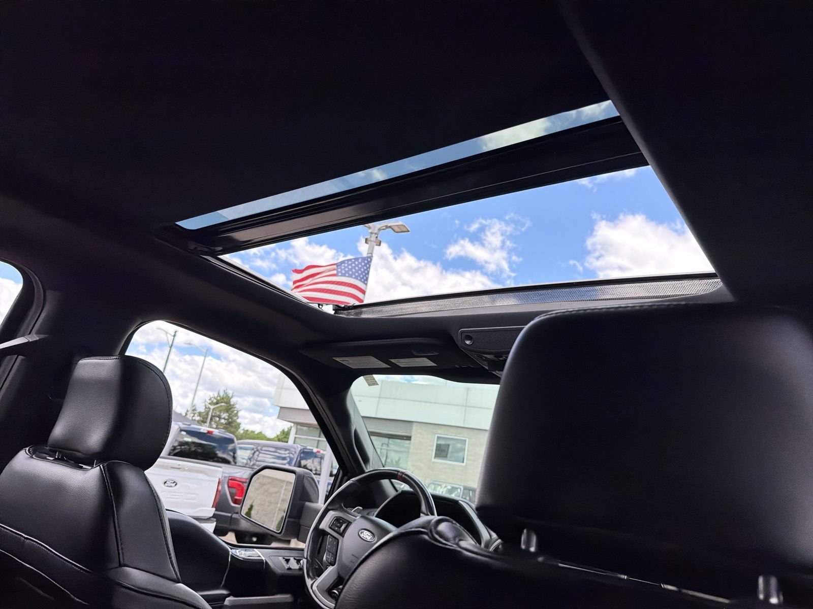 Used 2019 Ford F150 Raptor w/ Equipment Group 802A Luxury AWD/4WD image 30