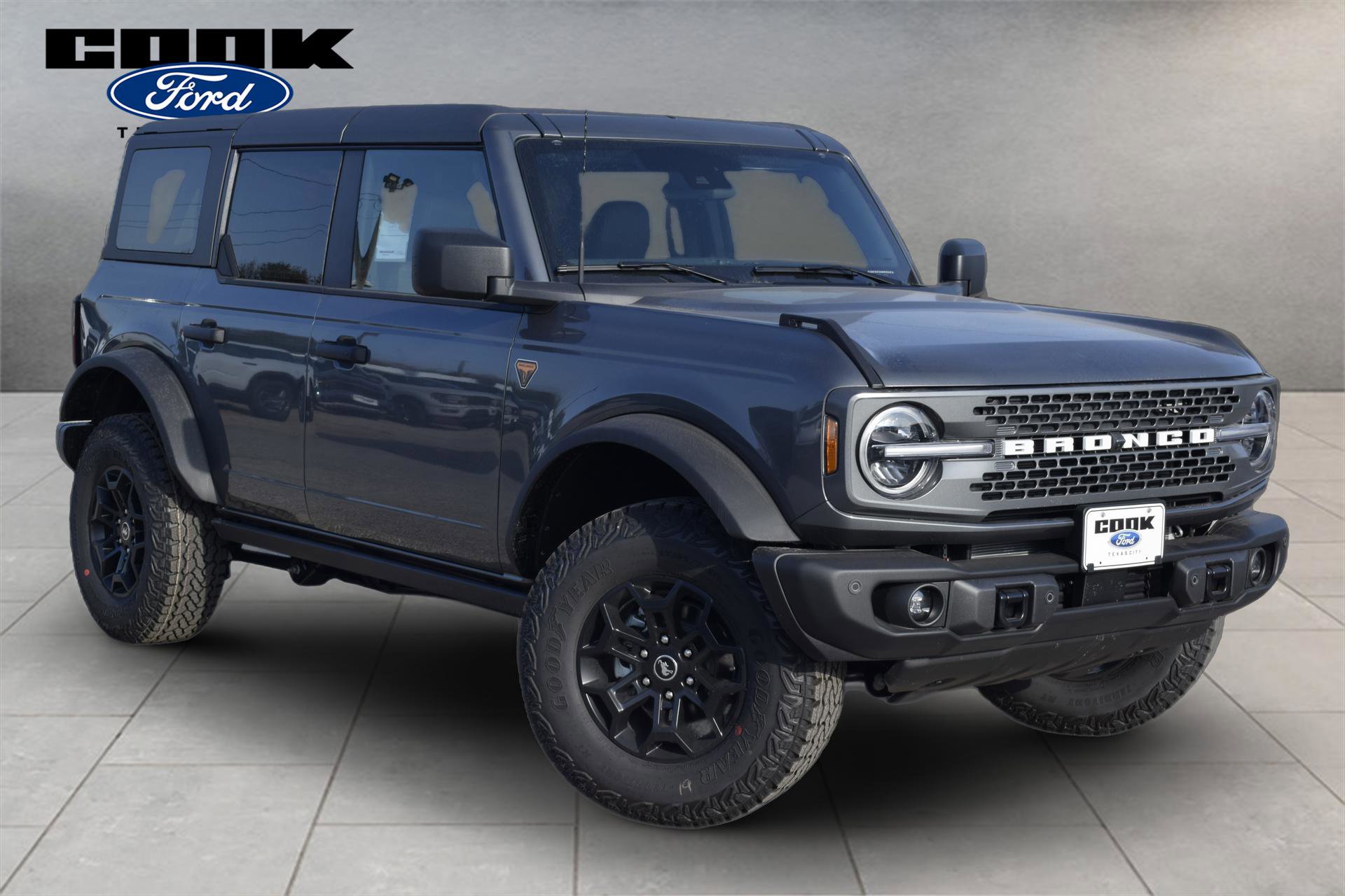 New 2026 Ford Bronco Badlands AWD/4WD image 3
