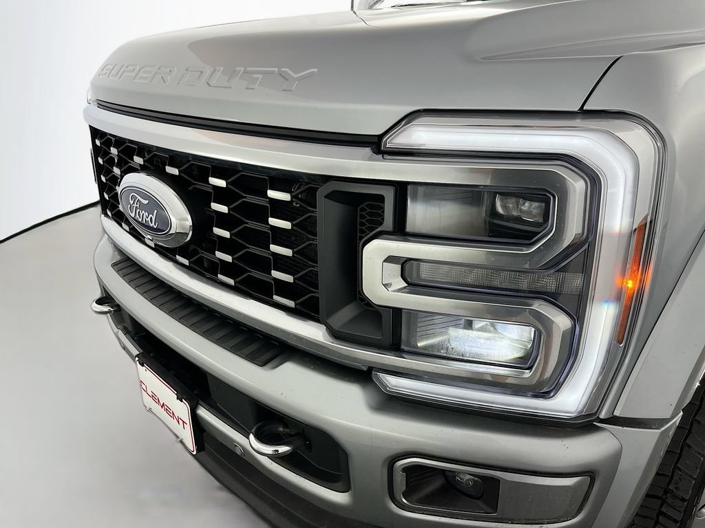 Used 2024 Ford F450 Platinum w/ FX4 Off-Road Package AWD/4WD image 43