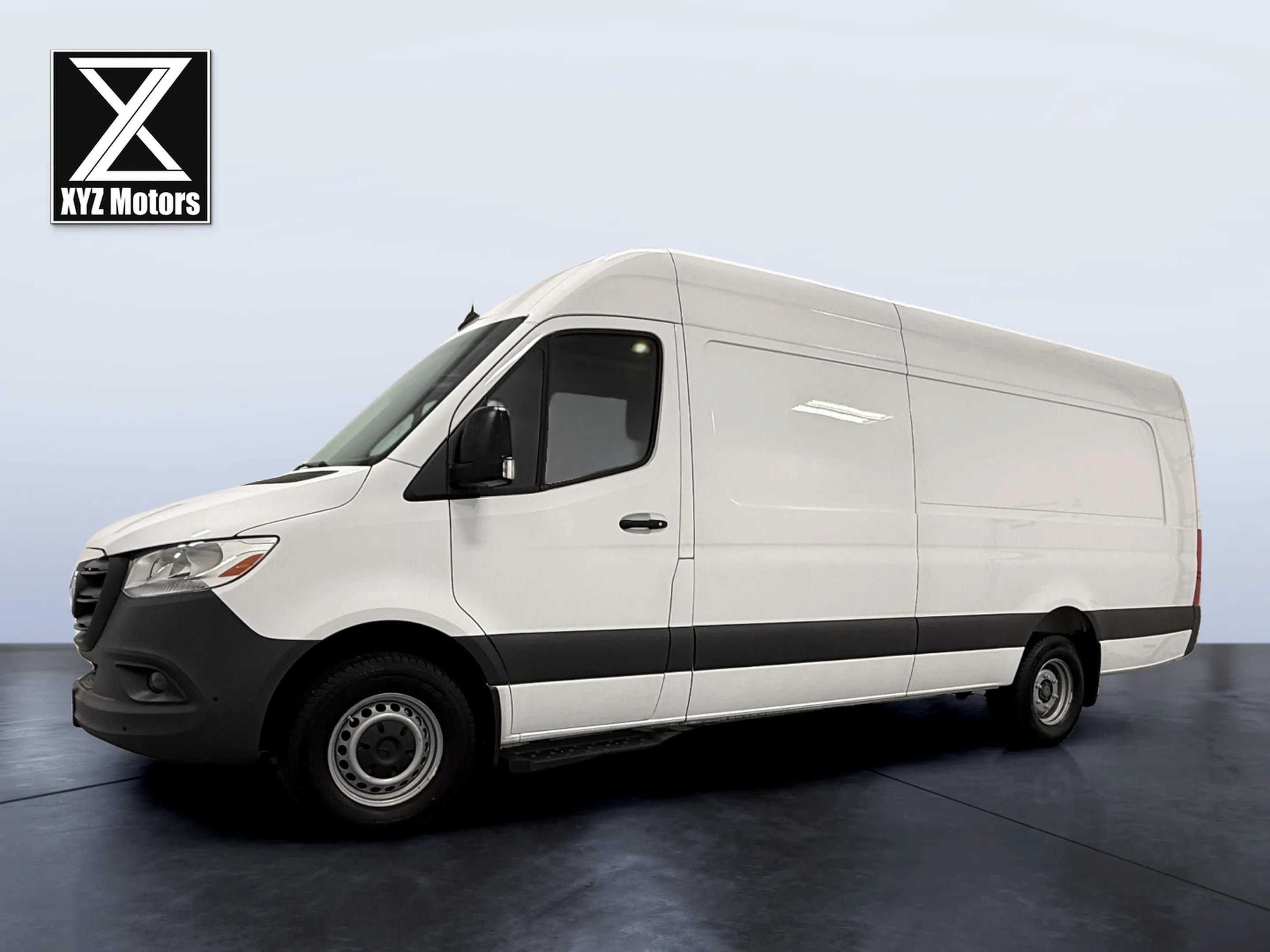 Used 2024 Mercedes-Benz Sprinter 3500 image 2