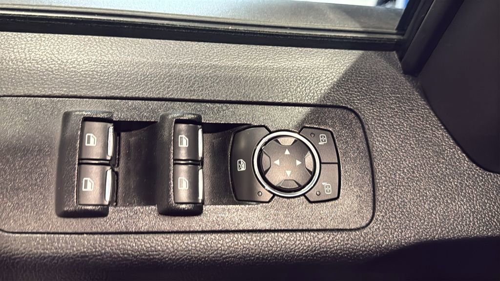 Used 2017 Ford F150 XLT w/ Equipment Group 302A Luxury AWD/4WD image 22