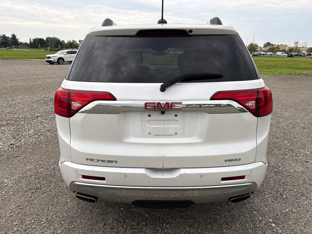 Used 2017 GMC Acadia Denali w/ Technology Package AWD/4WD image 9
