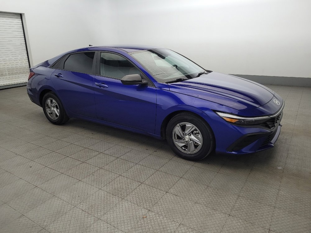 Used 2024 Hyundai Elantra SE image 11