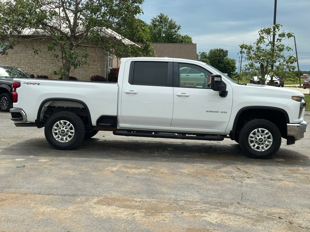 Used 2020 Chevrolet Silverado 2500 LT AWD/4WD image 4