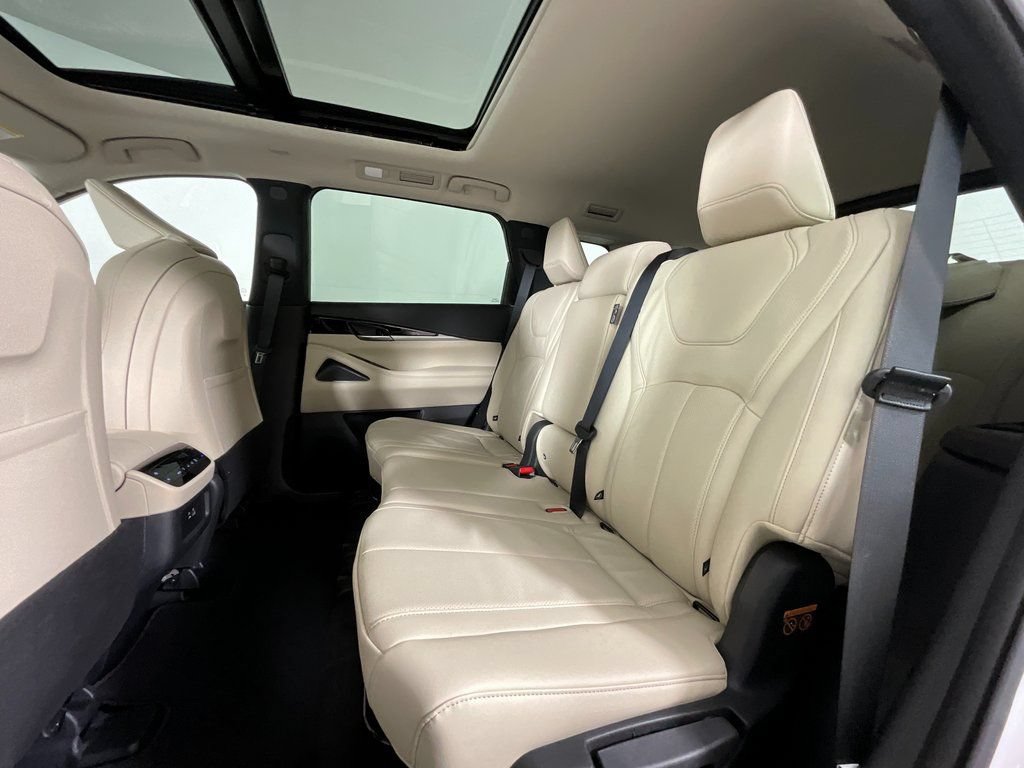New 2025 INFINITI QX60 Pure FWD image 11